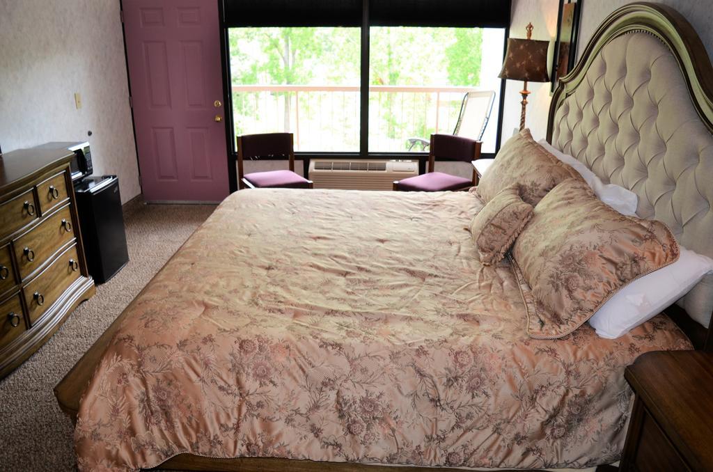 Rivergate Mountain Lodge พิเจนฟอร์จ ภายนอก รูปภาพ