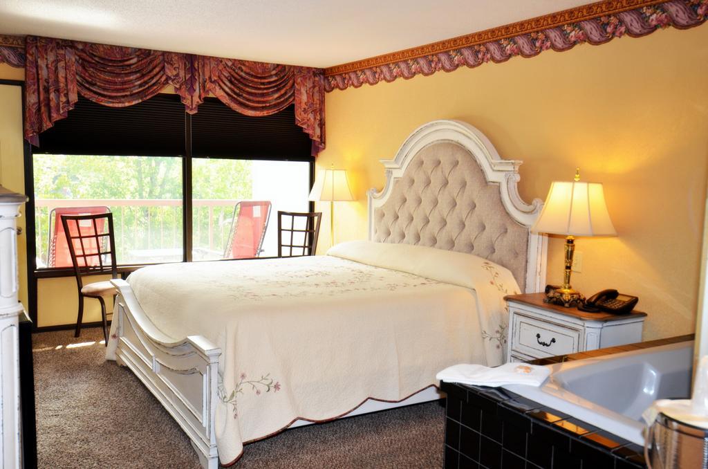 Rivergate Mountain Lodge พิเจนฟอร์จ ภายนอก รูปภาพ